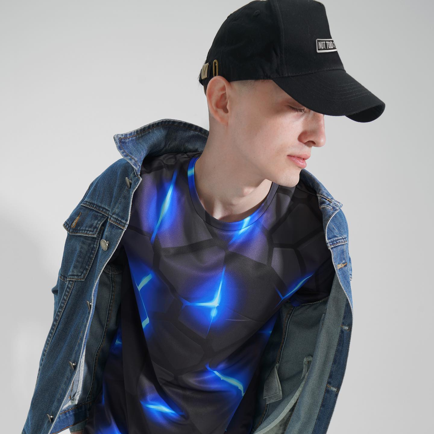 Мужская 3D футболка с принтом Cyberpunk 2077: броня синяя сталь – реальное фото